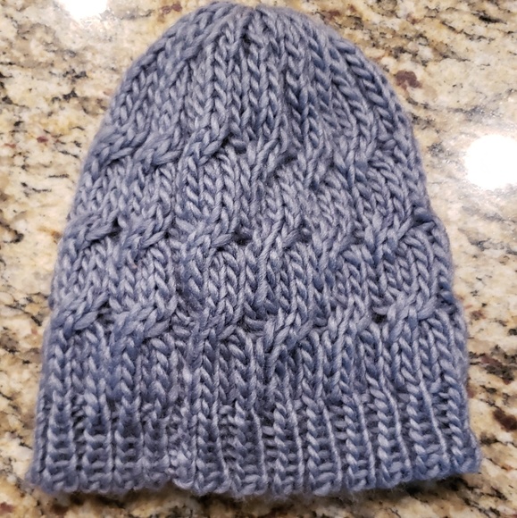 Hat/Beany - Picture 3 of 4